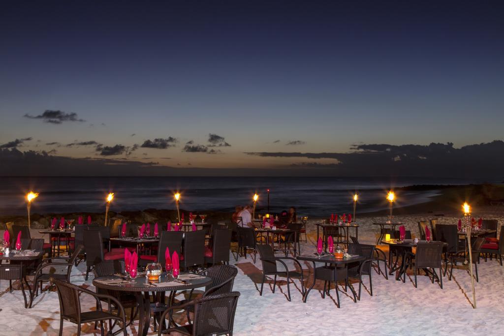 Saint Lawrence Gap Ocean Two Resort - Breakfast Included By Ocean Hotels מראה חיצוני תמונה